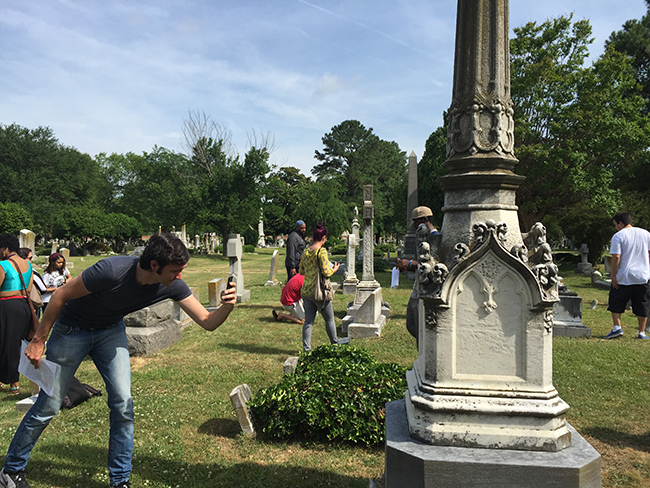 Students in History 304T Explore historic Elmwood Cemetery